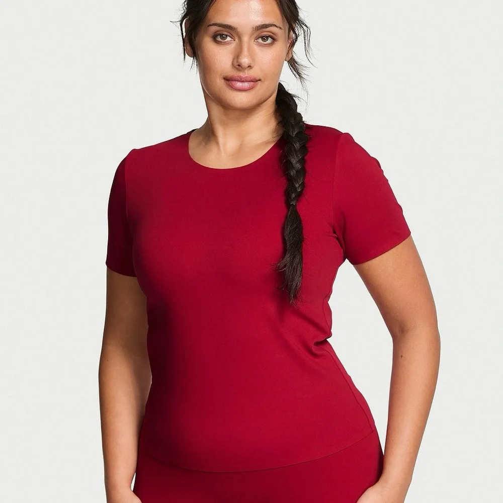 Victoria’s Secret VSX Elevate Tee Red Size Large Performance Top Crew Neck - Picture 12 of 12